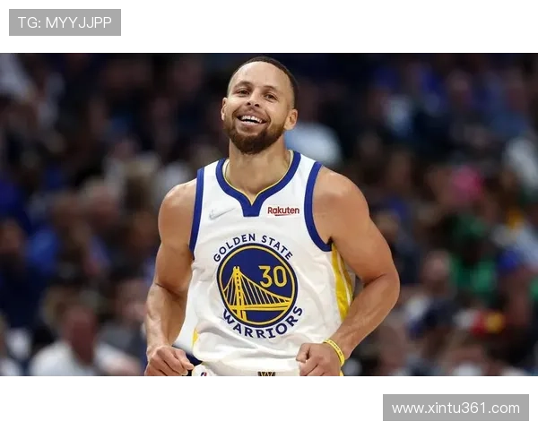 库里在重庆训练营分享篮球理念全球篮球水平提升的喜悦与期待